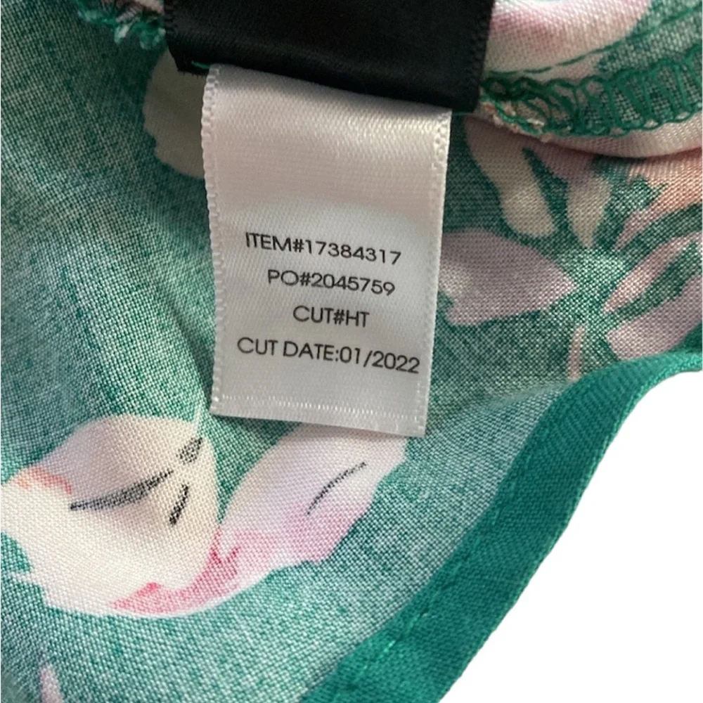 NWT Torrid  green floral blouse size 1x - Picture 9 of 10